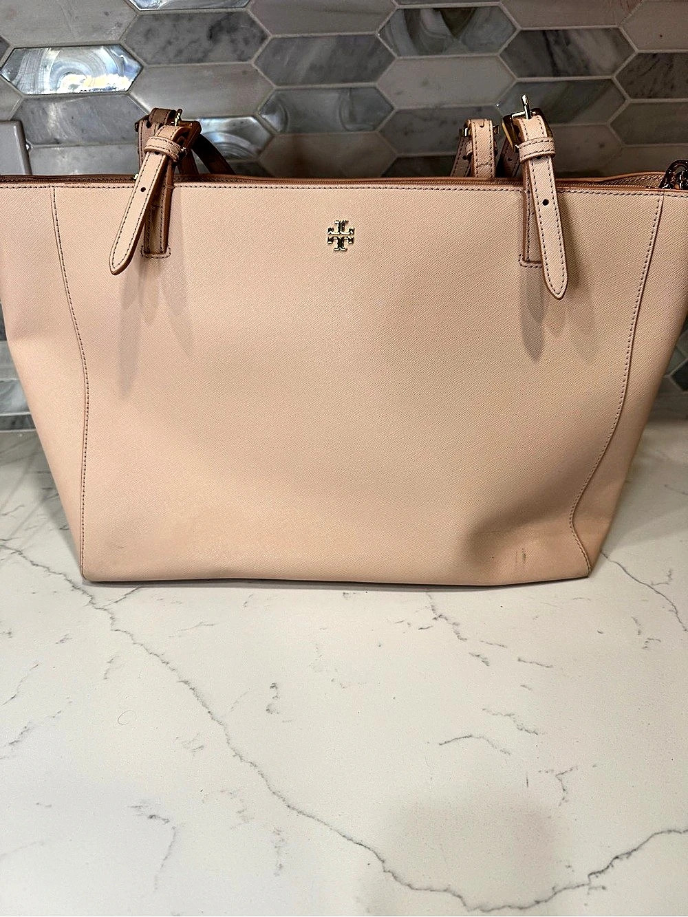 Tory Burch York Buckle Tote Leather Tote in Pink